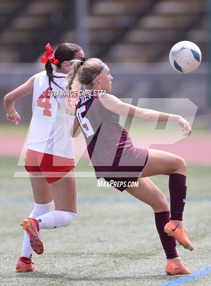 Thumbnail 3 in Round Rock vs. Taft (UIL 6A Soccer Regional Semifinal) photogallery.