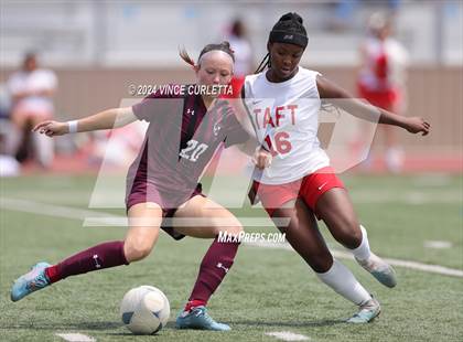 Thumbnail 1 in Round Rock vs. Taft (UIL 6A Soccer Regional Semifinal) photogallery.