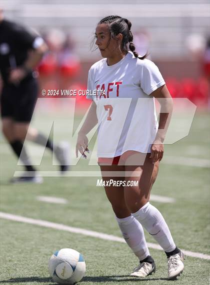 Thumbnail 2 in Round Rock vs. Taft (UIL 6A Soccer Regional Semifinal) photogallery.