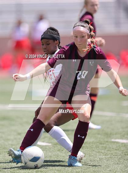 Thumbnail 1 in Round Rock vs. Taft (UIL 6A Soccer Regional Semifinal) photogallery.