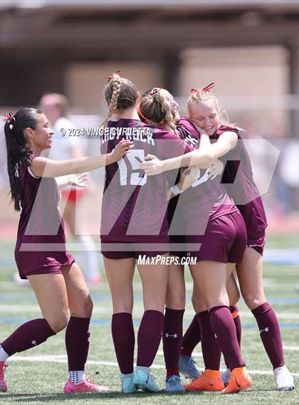 Thumbnail 2 in Round Rock vs. Taft (UIL 6A Soccer Regional Semifinal) photogallery.