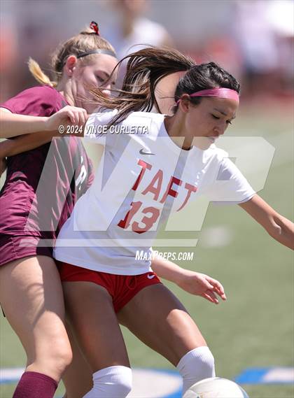 Thumbnail 1 in Round Rock vs. Taft (UIL 6A Soccer Regional Semifinal) photogallery.