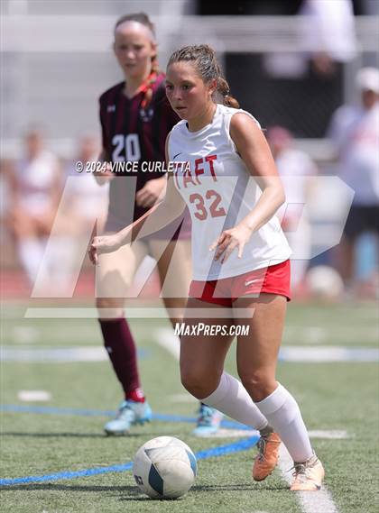 Thumbnail 1 in Round Rock vs. Taft (UIL 6A Soccer Regional Semifinal) photogallery.