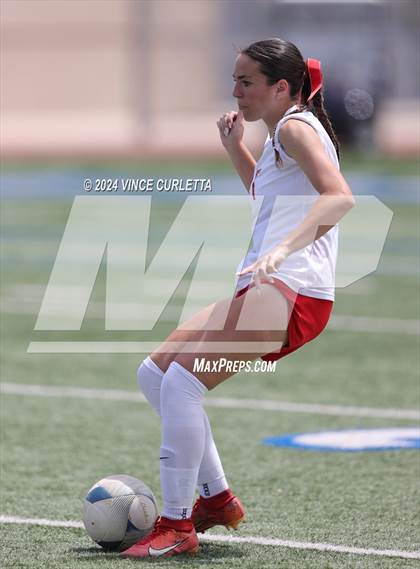 Thumbnail 1 in Round Rock vs. Taft (UIL 6A Soccer Regional Semifinal) photogallery.