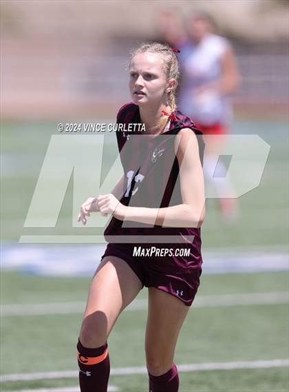 Thumbnail 2 in Round Rock vs. Taft (UIL 6A Soccer Regional Semifinal) photogallery.