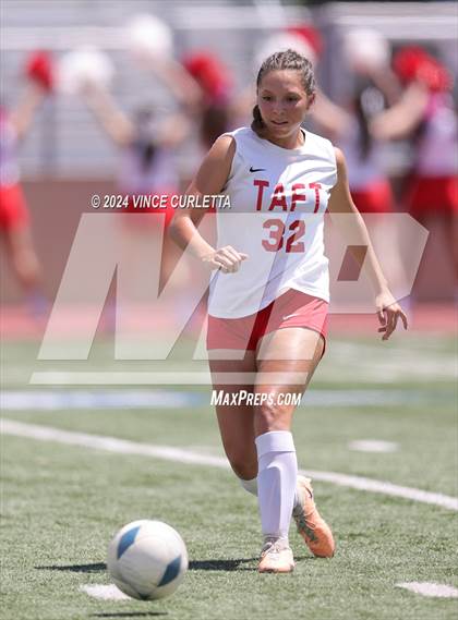 Thumbnail 1 in Round Rock vs. Taft (UIL 6A Soccer Regional Semifinal) photogallery.