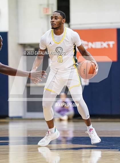 Thumbnail 3 in Calvary Christian Academy vs. Roselle Catholic (Metro Classic) photogallery.