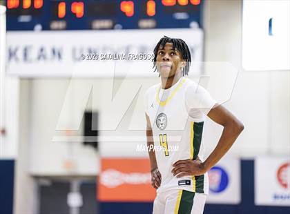 Thumbnail 2 in Calvary Christian Academy vs. Roselle Catholic (Metro Classic) photogallery.