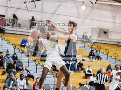Thumbnail 3 in Calvary Christian Academy vs. Roselle Catholic (Metro Classic) photogallery.
