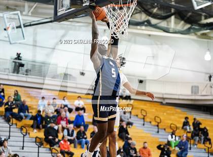Thumbnail 3 in Calvary Christian Academy vs. Roselle Catholic (Metro Classic) photogallery.