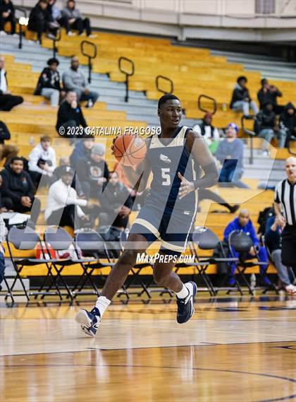 Thumbnail 2 in Calvary Christian Academy vs. Roselle Catholic (Metro Classic) photogallery.