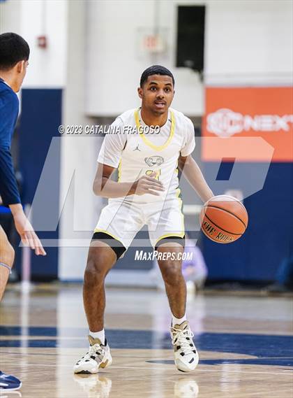 Thumbnail 3 in Calvary Christian Academy vs. Roselle Catholic (Metro Classic) photogallery.