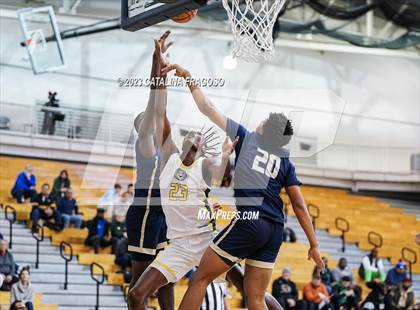 Thumbnail 3 in Calvary Christian Academy vs. Roselle Catholic (Metro Classic) photogallery.