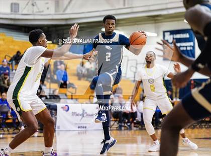 Thumbnail 3 in Calvary Christian Academy vs. Roselle Catholic (Metro Classic) photogallery.