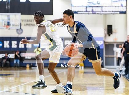 Thumbnail 2 in Calvary Christian Academy vs. Roselle Catholic (Metro Classic) photogallery.