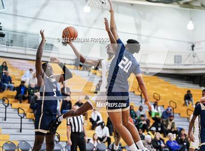 Thumbnail 1 in Calvary Christian Academy vs. Roselle Catholic (Metro Classic) photogallery.
