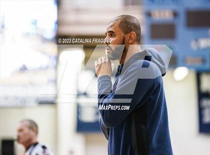 Thumbnail 3 in Calvary Christian Academy vs. Roselle Catholic (Metro Classic) photogallery.