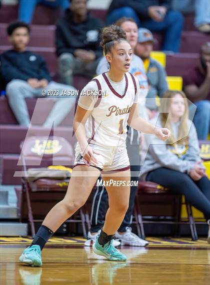 Thumbnail 2 in Lake View vs Lumberton (Robeson County Shootout) photogallery.