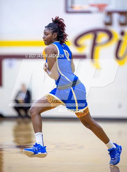 Thumbnail 1 in Lake View vs Lumberton (Robeson County Shootout) photogallery.