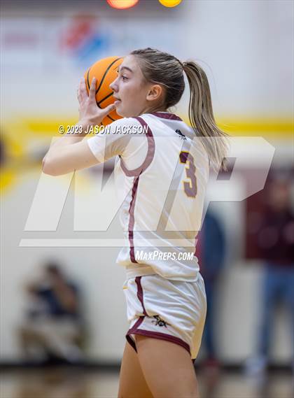 Thumbnail 2 in Lake View vs Lumberton (Robeson County Shootout) photogallery.