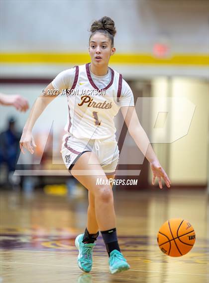 Thumbnail 3 in Lake View vs Lumberton (Robeson County Shootout) photogallery.
