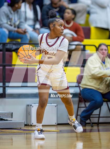 Thumbnail 3 in Lake View vs Lumberton (Robeson County Shootout) photogallery.