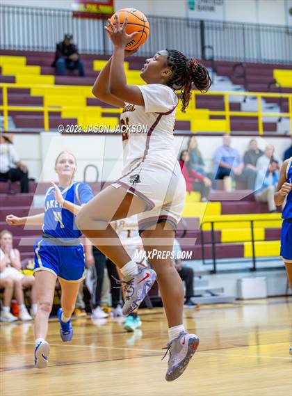 Thumbnail 2 in Lake View vs Lumberton (Robeson County Shootout) photogallery.