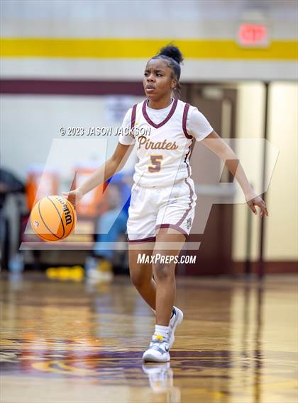 Thumbnail 1 in Lake View vs Lumberton (Robeson County Shootout) photogallery.