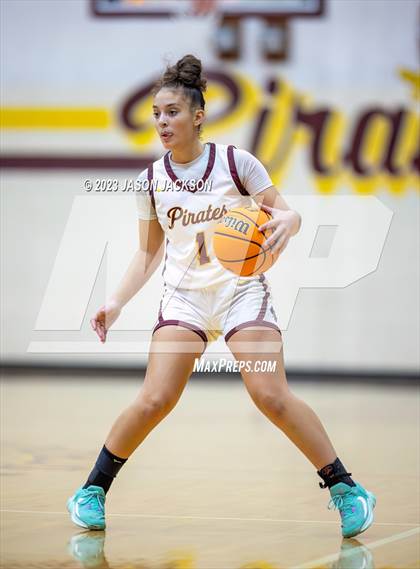 Thumbnail 2 in Lake View vs Lumberton (Robeson County Shootout) photogallery.