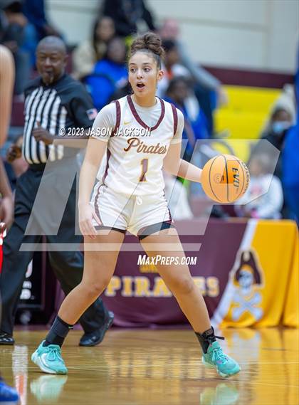 Thumbnail 1 in Lake View vs Lumberton (Robeson County Shootout) photogallery.