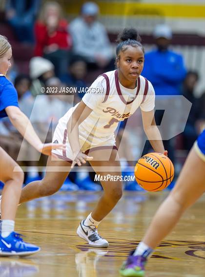 Thumbnail 3 in Lake View vs Lumberton (Robeson County Shootout) photogallery.