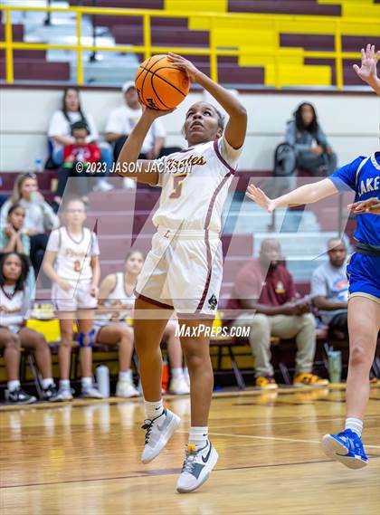 Thumbnail 3 in Lake View vs Lumberton (Robeson County Shootout) photogallery.