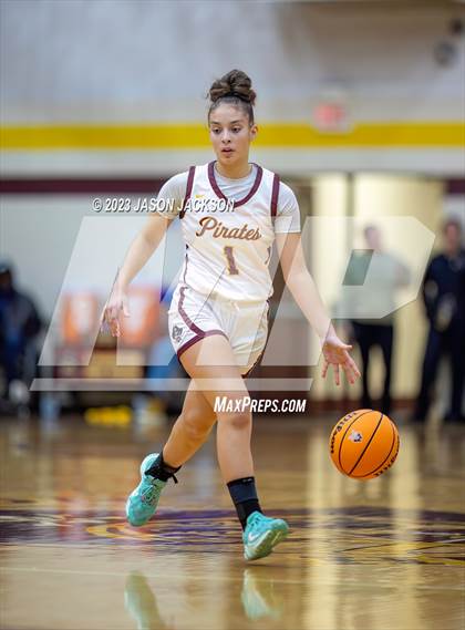Thumbnail 1 in Lake View vs Lumberton (Robeson County Shootout) photogallery.