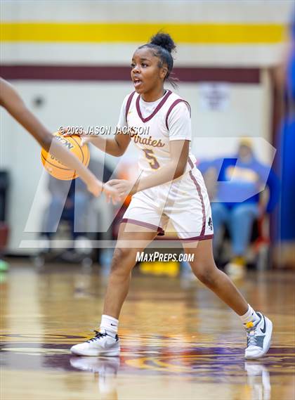 Thumbnail 3 in Lake View vs Lumberton (Robeson County Shootout) photogallery.