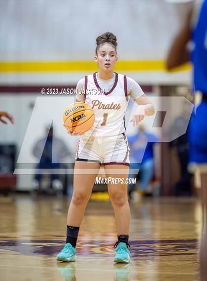 Thumbnail 1 in Lake View vs Lumberton (Robeson County Shootout) photogallery.