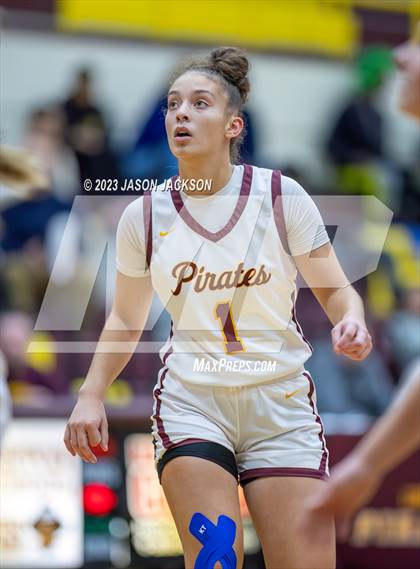 Thumbnail 3 in Lake View vs Lumberton (Robeson County Shootout) photogallery.
