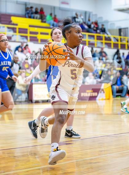 Thumbnail 2 in Lake View vs Lumberton (Robeson County Shootout) photogallery.