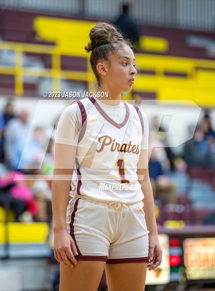 Thumbnail 3 in Lake View vs Lumberton (Robeson County Shootout) photogallery.