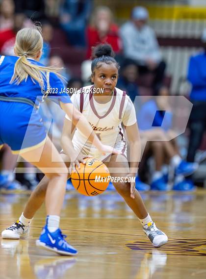 Thumbnail 2 in Lake View vs Lumberton (Robeson County Shootout) photogallery.