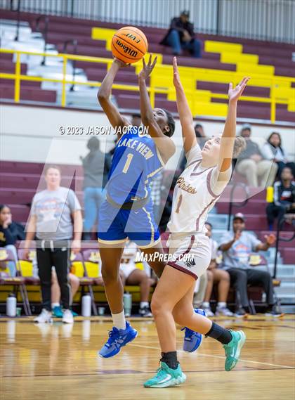 Thumbnail 2 in Lake View vs Lumberton (Robeson County Shootout) photogallery.