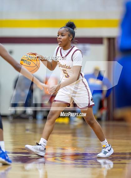 Thumbnail 2 in Lake View vs Lumberton (Robeson County Shootout) photogallery.