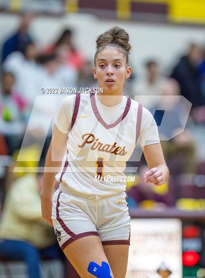 Thumbnail 2 in Lake View vs Lumberton (Robeson County Shootout) photogallery.