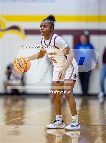 Thumbnail 1 in Lake View vs Lumberton (Robeson County Shootout) photogallery.