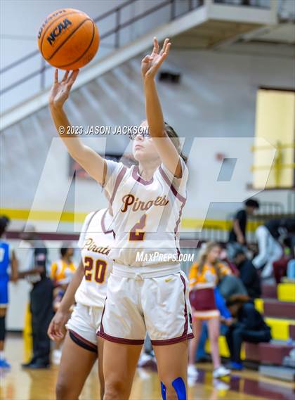 Thumbnail 3 in Lake View vs Lumberton (Robeson County Shootout) photogallery.