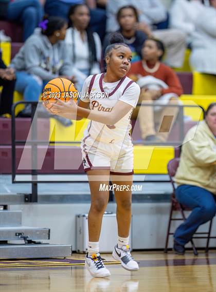 Thumbnail 1 in Lake View vs Lumberton (Robeson County Shootout) photogallery.