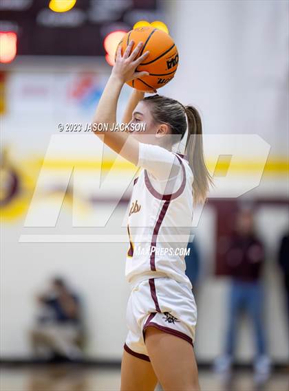 Thumbnail 1 in Lake View vs Lumberton (Robeson County Shootout) photogallery.
