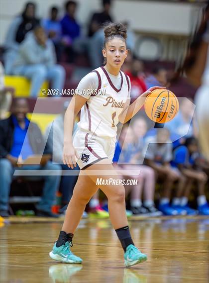 Thumbnail 1 in Lake View vs Lumberton (Robeson County Shootout) photogallery.
