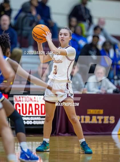 Thumbnail 2 in Lake View vs Lumberton (Robeson County Shootout) photogallery.