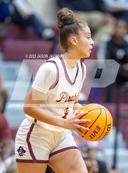 Thumbnail 2 in Lake View vs Lumberton (Robeson County Shootout) photogallery.