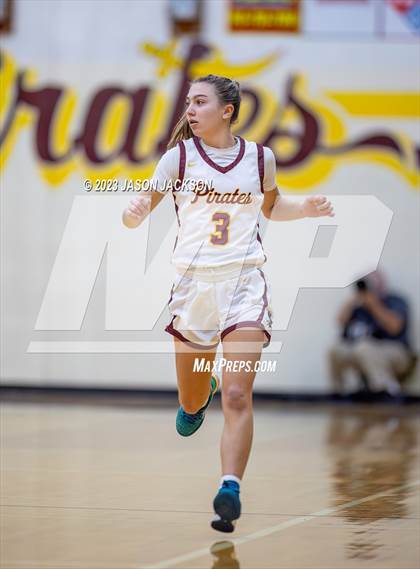 Thumbnail 1 in Lake View vs Lumberton (Robeson County Shootout) photogallery.